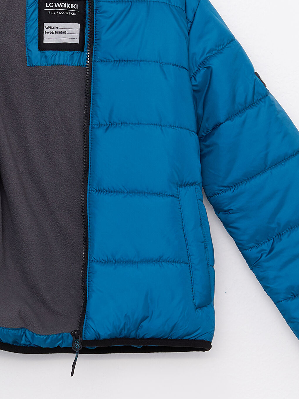 Базовый пуховик с капюшоном для мальчика-6