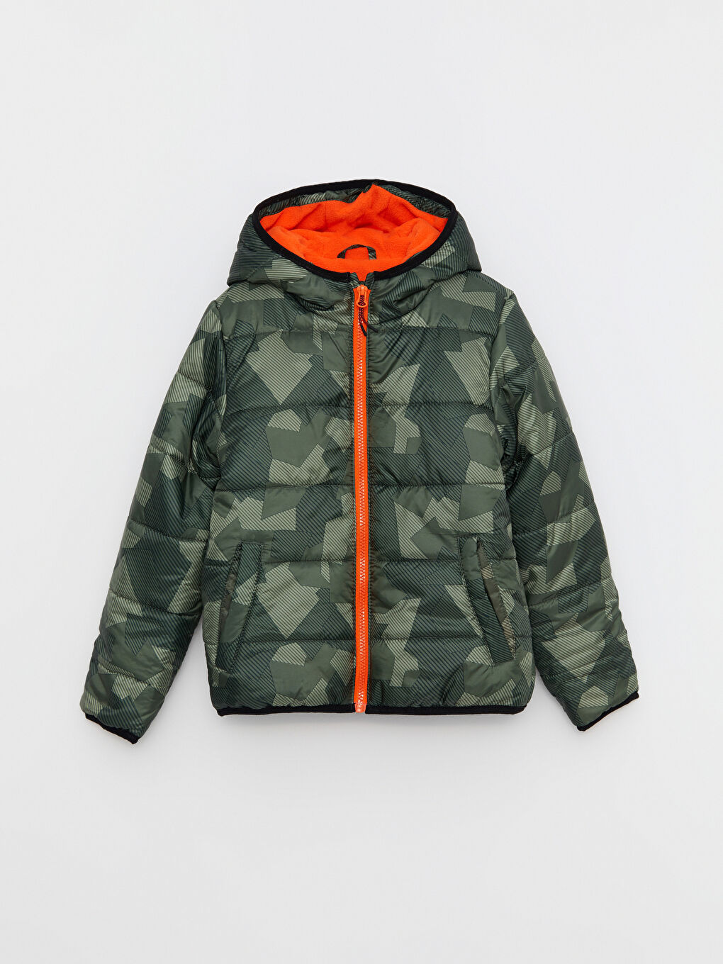 Haki Kapüşonlu Kamuflaj Desenli Erkek Çocuk Şişme Mont