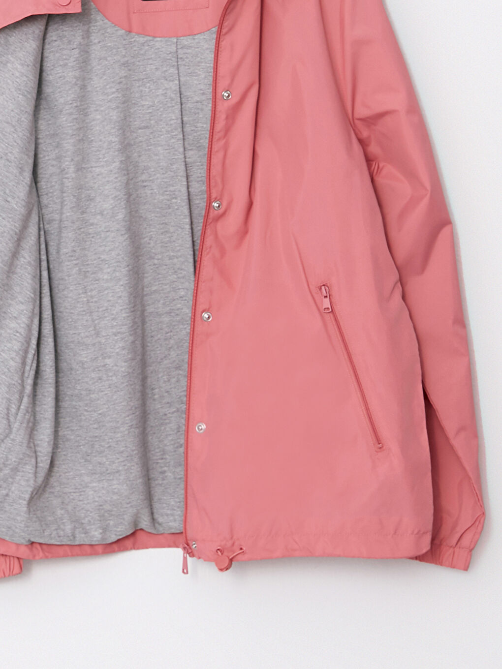 Женский однотонный дождевик с капюшоном-7