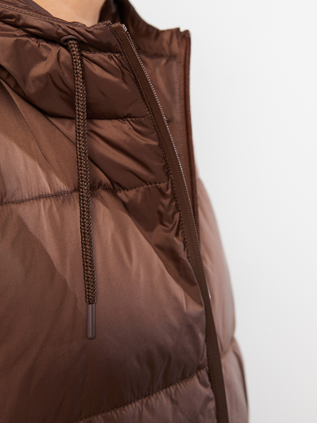 Women's Hooded Plain Puffer Gilet-4