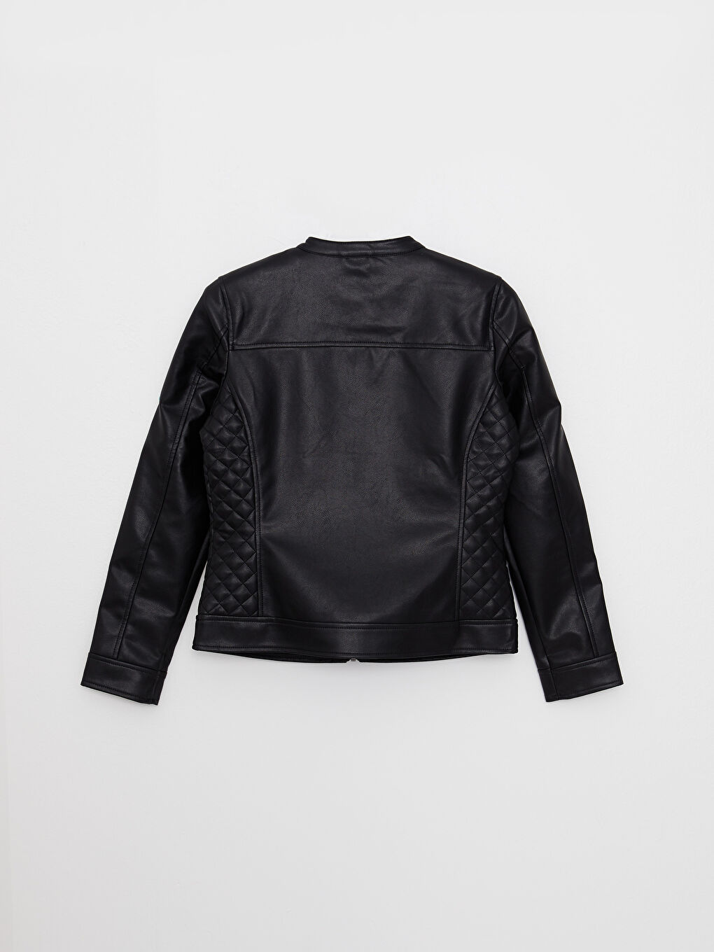 Siyah Bisiklet Yaka Düz Uzun Kollu Kadın Deri Görünümlü Mont-8