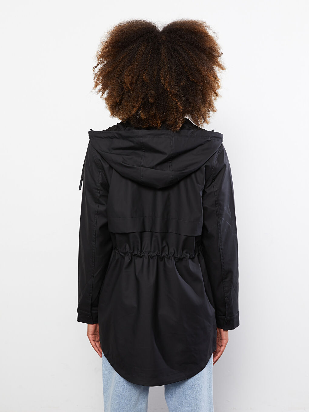 Әйелдерге арналған капюшонды өрнексіз жаңбырға арналған күрте-5