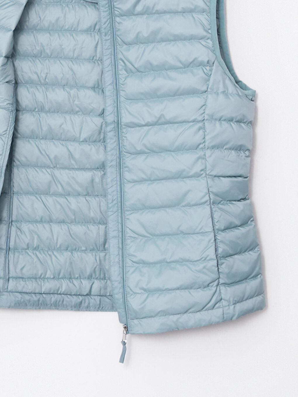 Women's Funnel Neck Plain Puffer Gilet-6