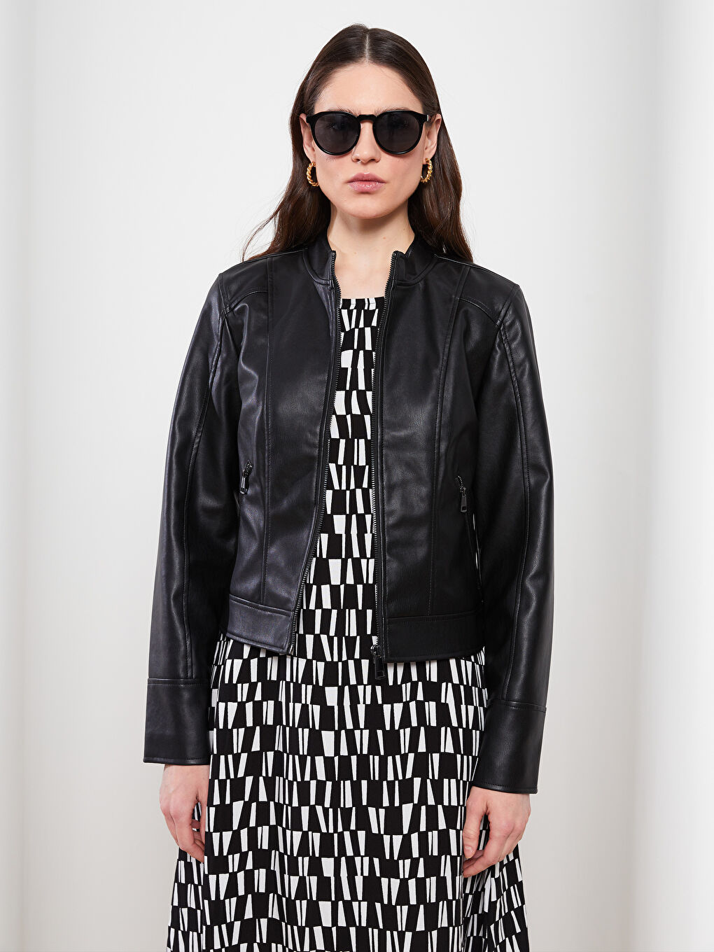 Veste en simili cuir à col rond, manches longues, coupe régulière pour femmes-3