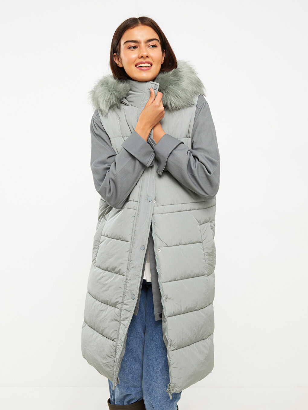 Women's Hooded Plain Puffer Gilet-2