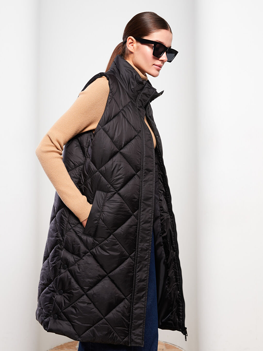 Funnel Neck Quilted Women's Puffer Gilet