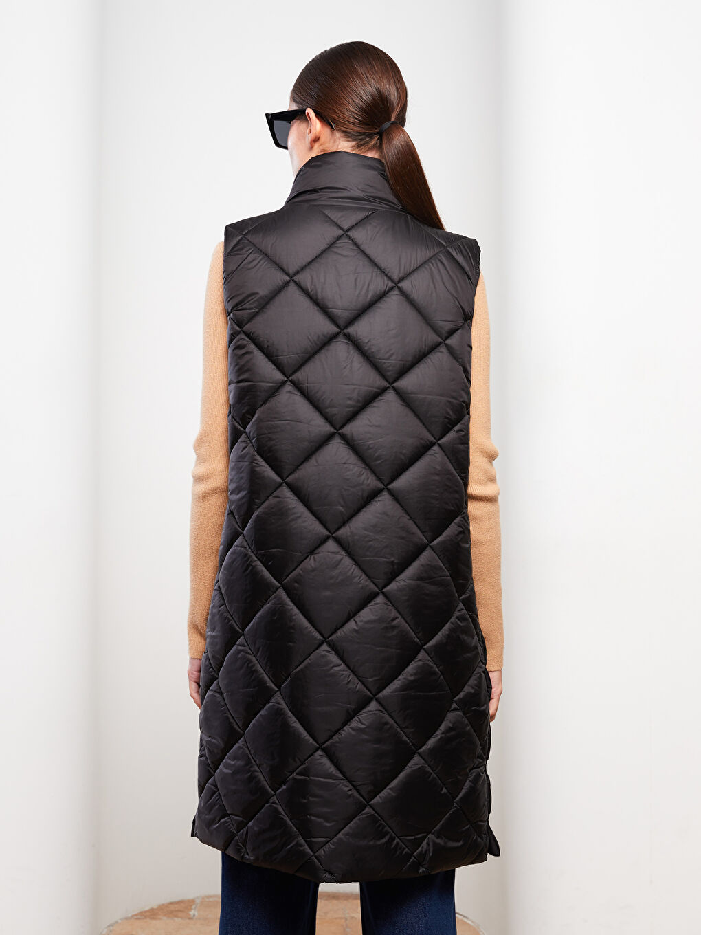 Funnel Neck Quilted Women's Puffer Gilet-5