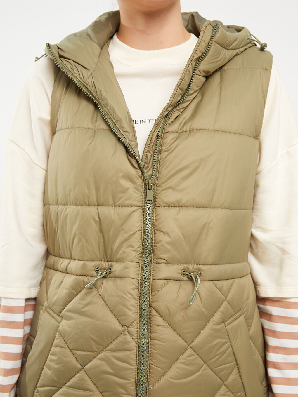 فيست منتفخ مبطّن بكابوش للسيدات-3