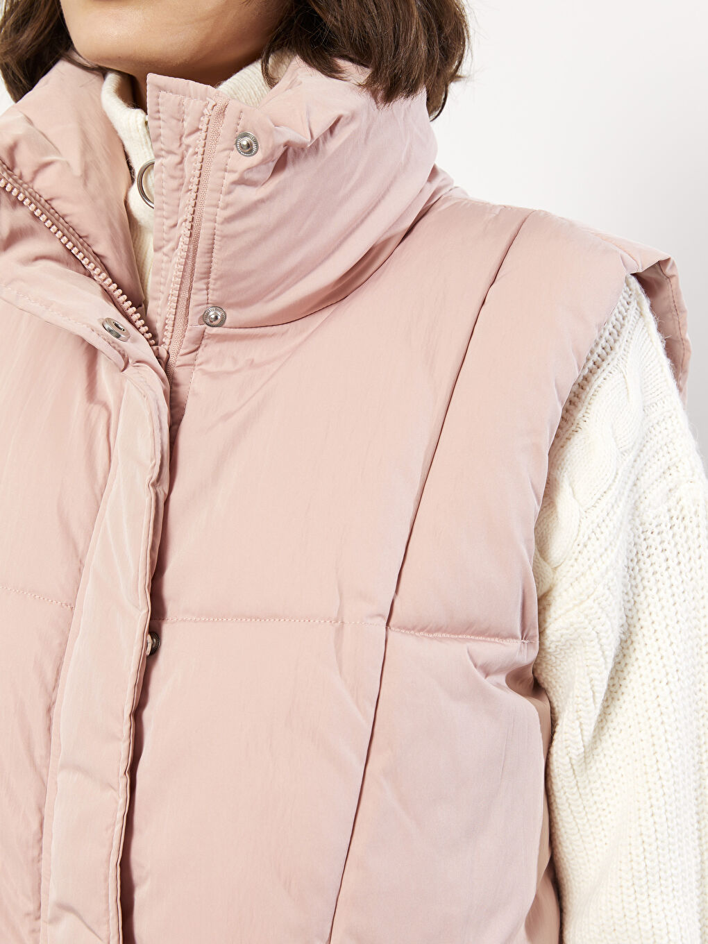 Women's Funnel Neck Plain Puffer Gilet-4