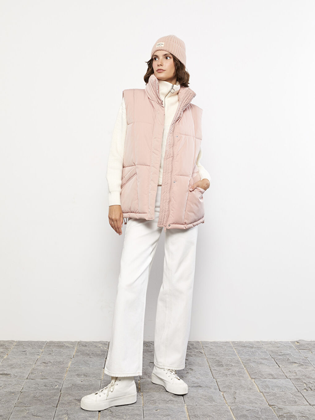 Women's Funnel Neck Plain Puffer Gilet-2