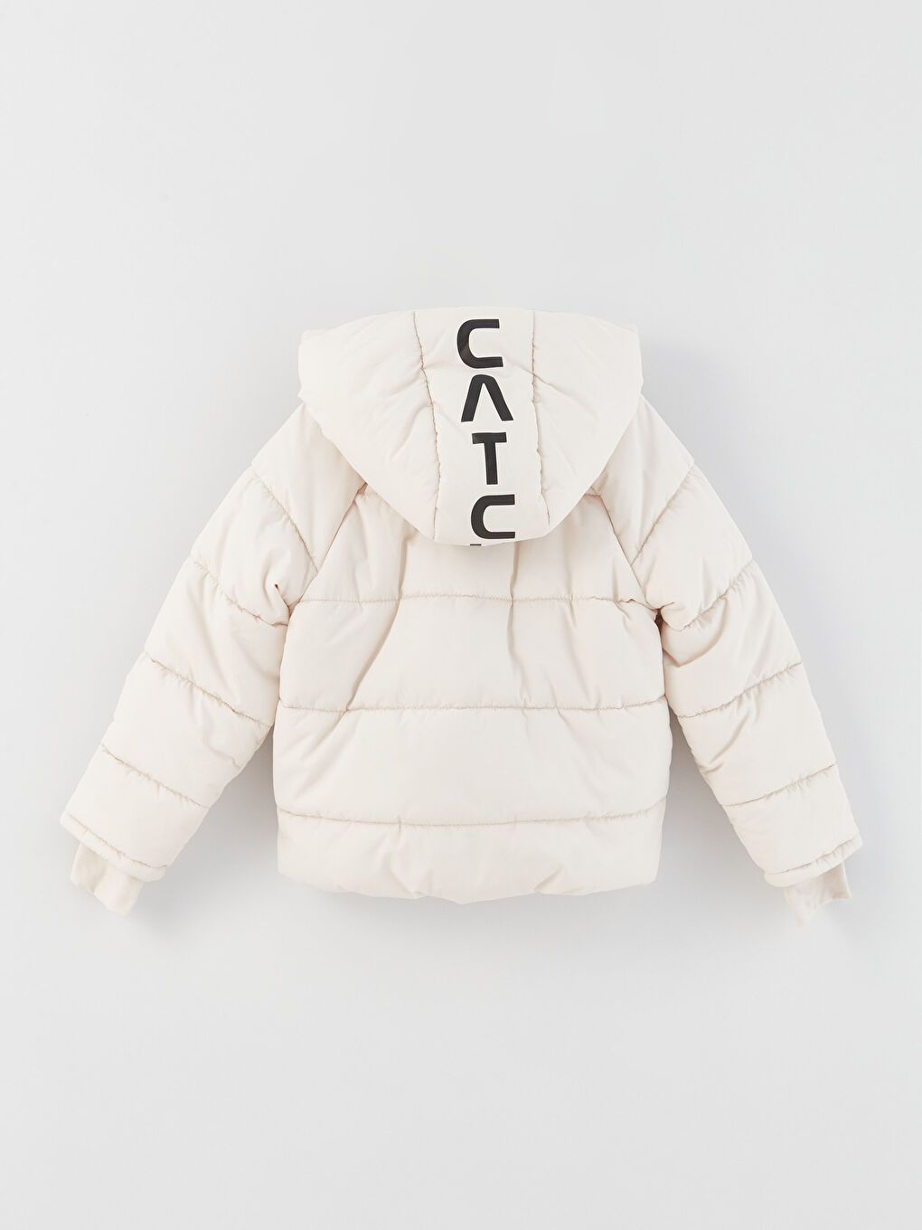 Пуховик для девочки с капюшоном и принтом-1