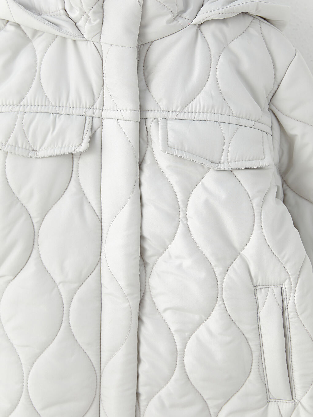 Gri Kapüşonlu Kapitone Desenli Kız Çocuk Mont-2