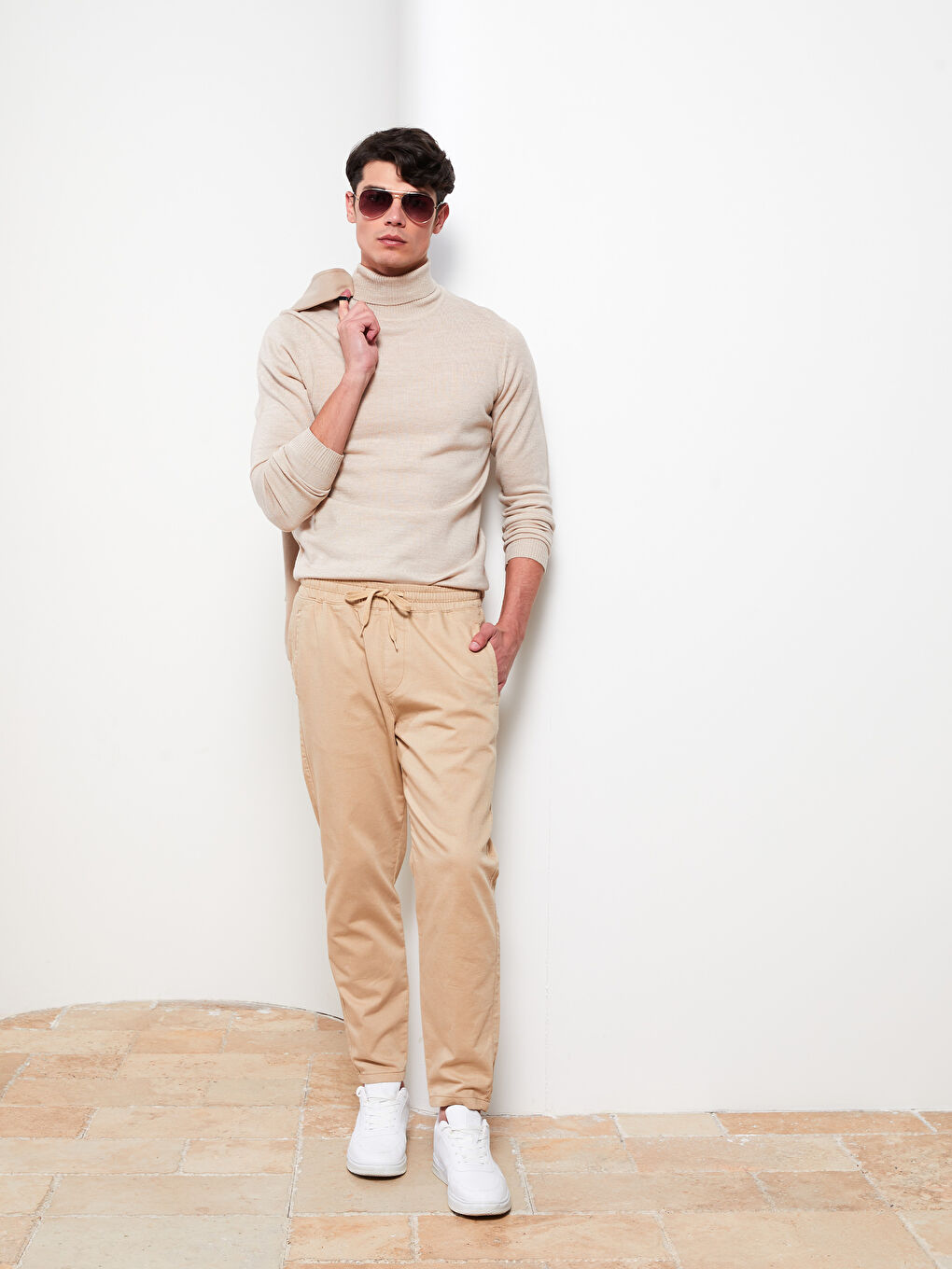 Bej Balıkçı Yaka Uzun Kollu Erkek Triko Kazak-2