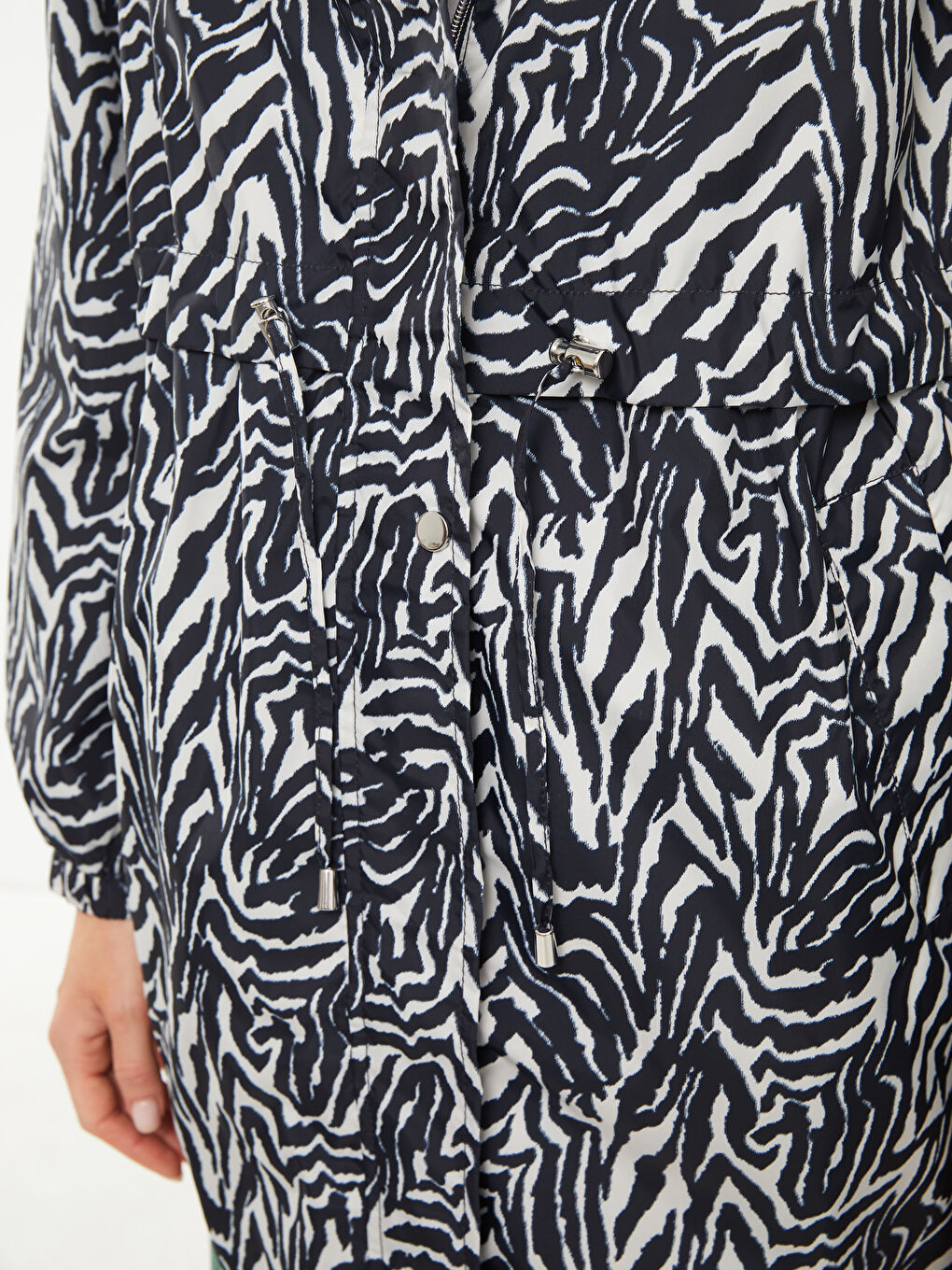 معطف واق من المطر بياقة قمع كم طويل سادة/مطبوع للسيدات-5