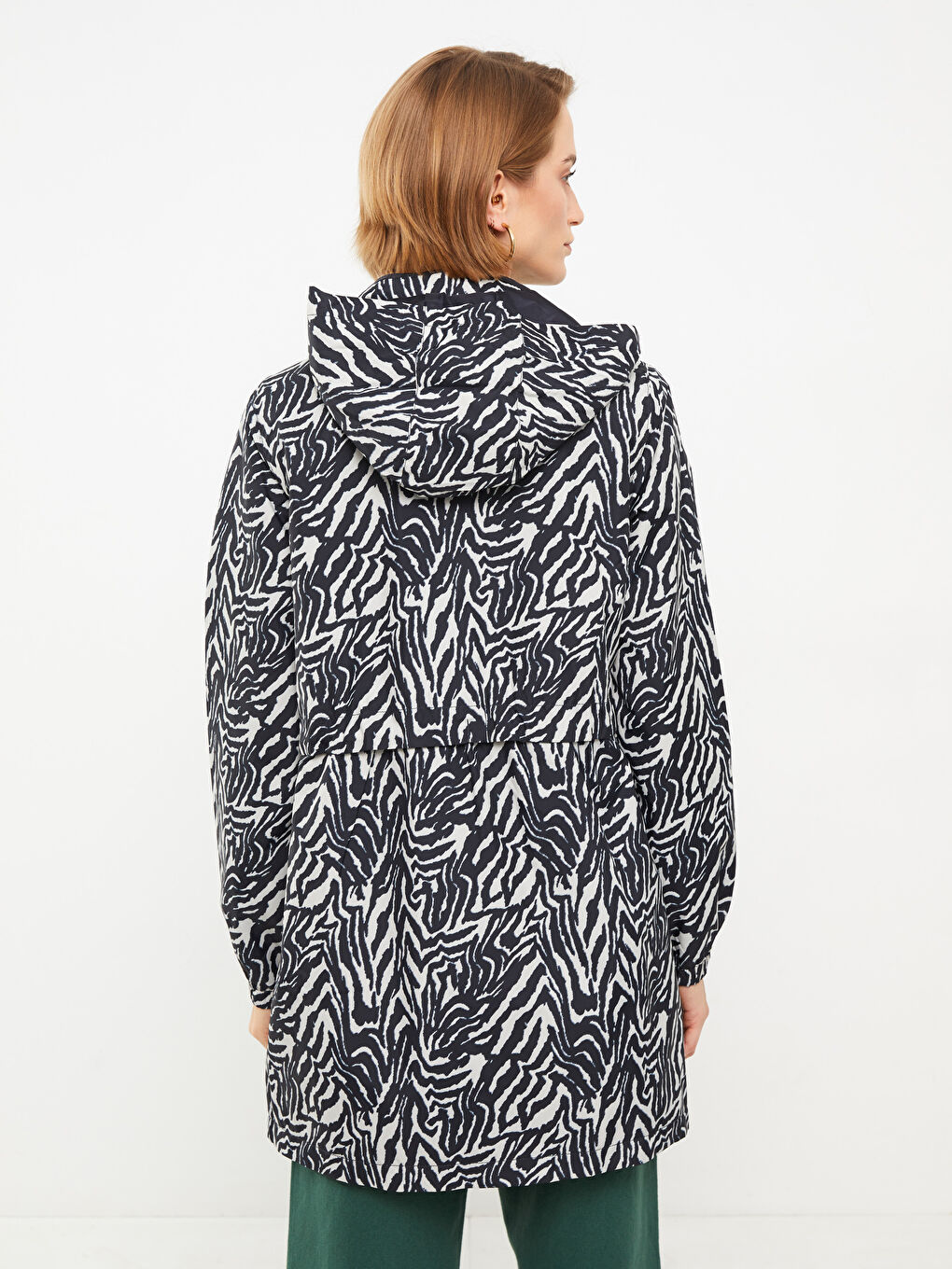 معطف واق من المطر بياقة قمع كم طويل سادة/مطبوع للسيدات-7