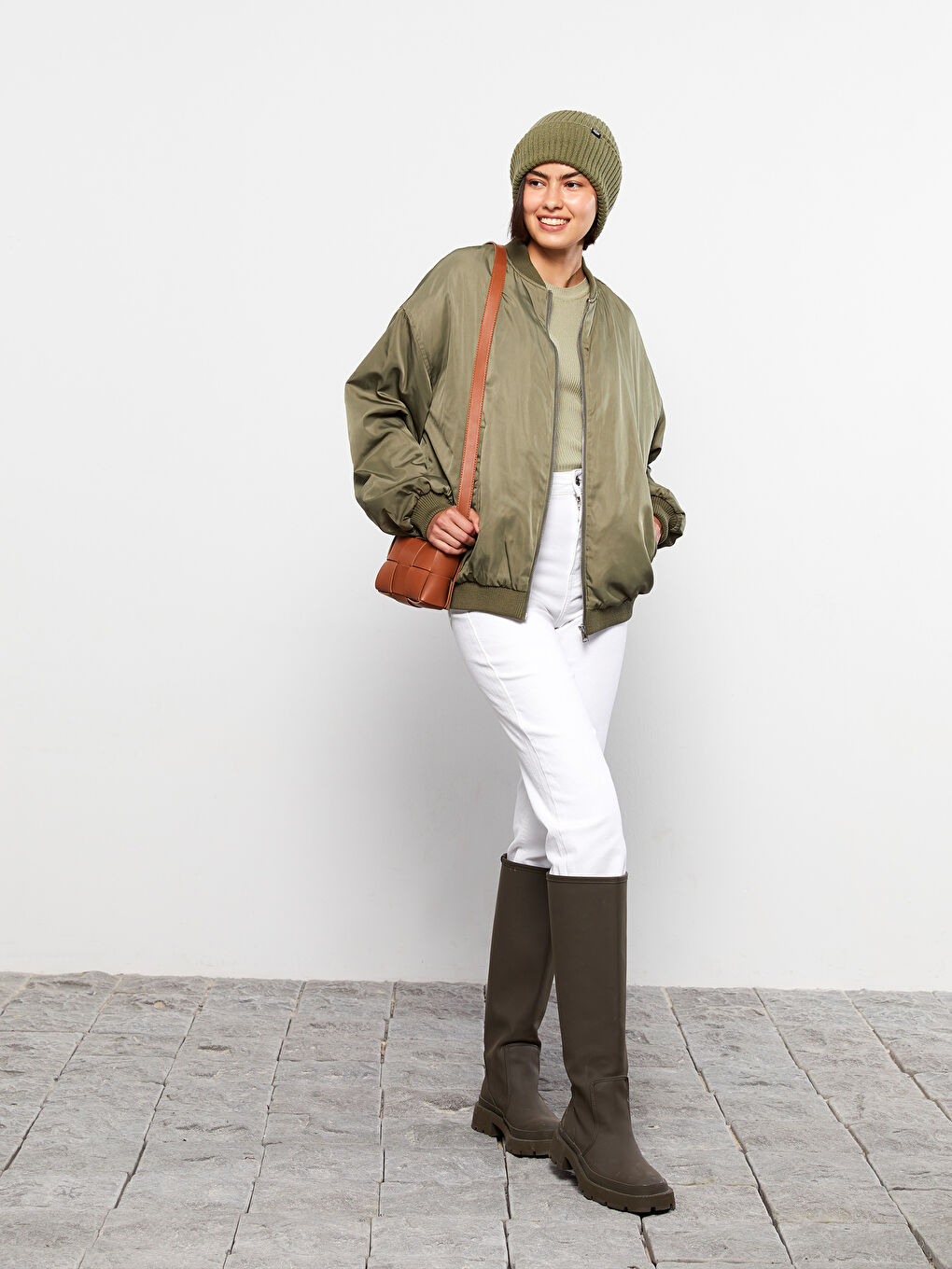 Crew Neck Straight Long Sleeve Women's Down Coat-3
