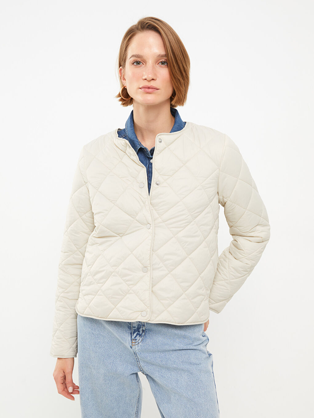 Bej Bisiklet Yaka Kapitone Desenli Uzun Kollu Kadın Şişme Mont-1