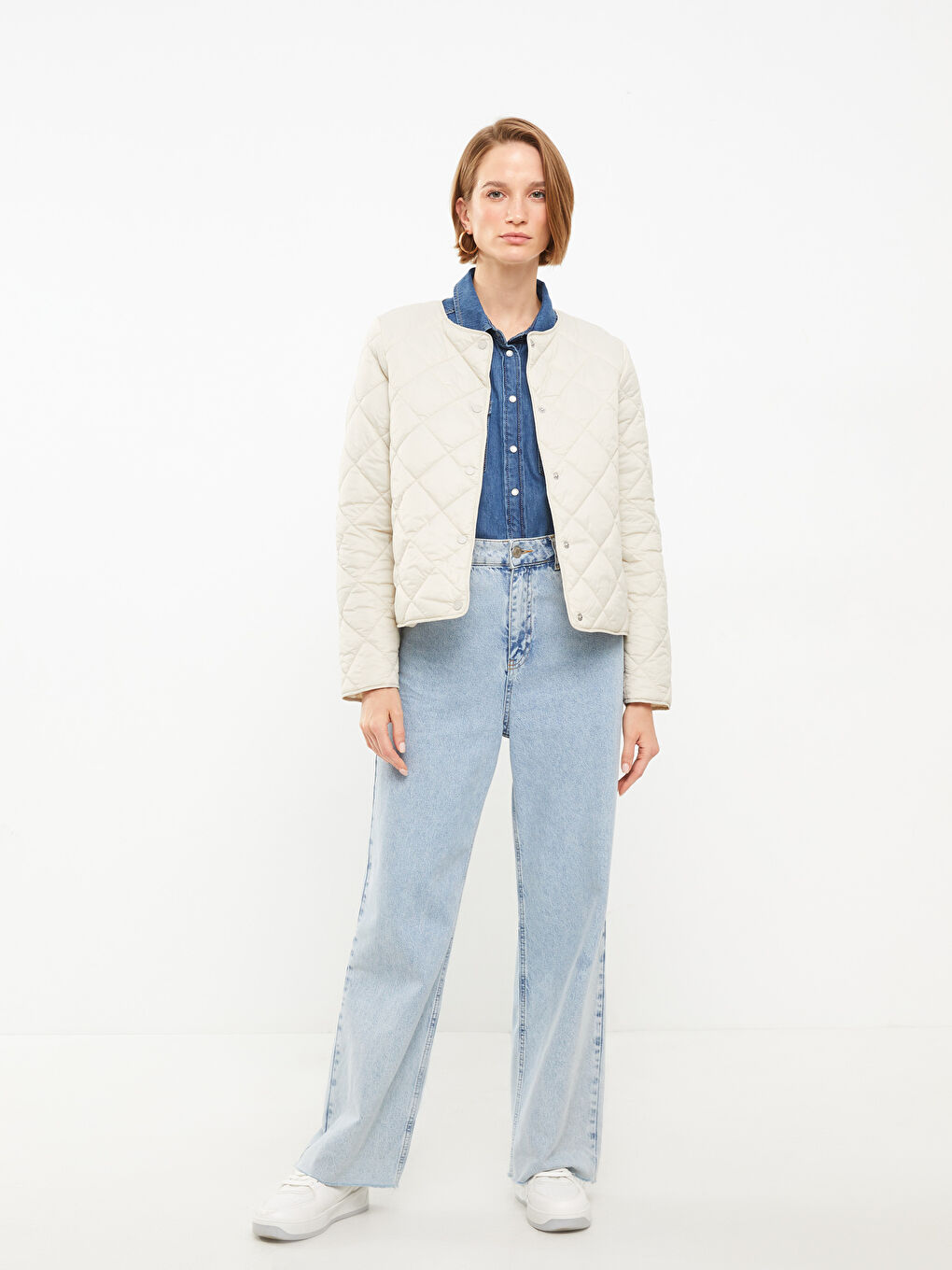 Bej Bisiklet Yaka Kapitone Desenli Uzun Kollu Kadın Şişme Mont-3