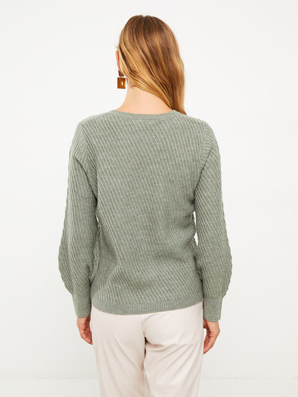 LCWAIKIKI Basic Crew Neck Self Patterned Long Sleeve Women's Knitwear Sweater -W20204Z8-GC8