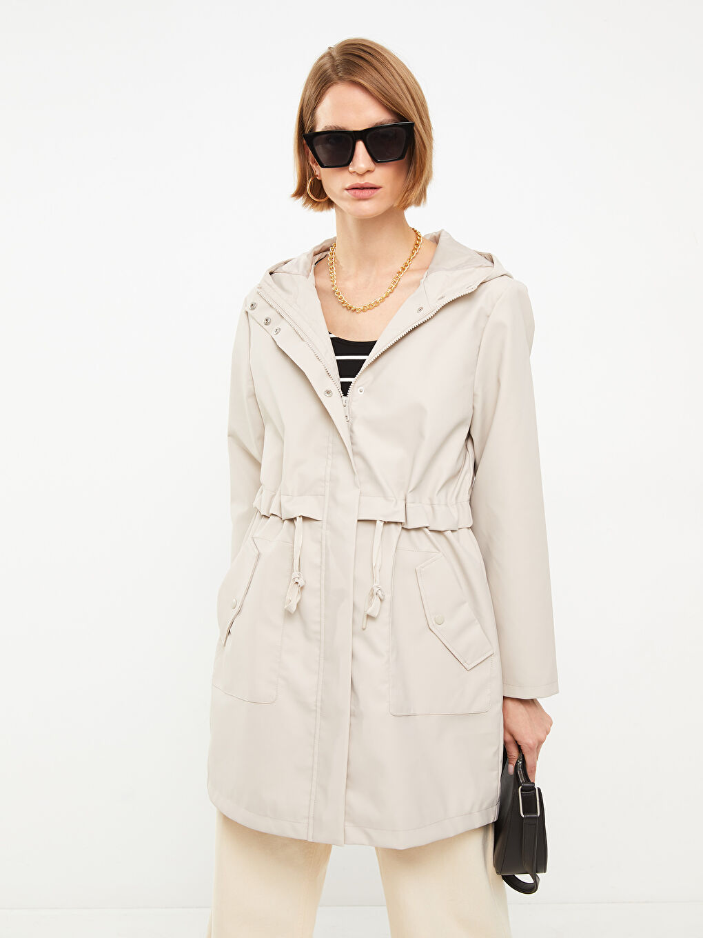 Bej Kadın Kapüşonlu Düz Yağmurluk-2