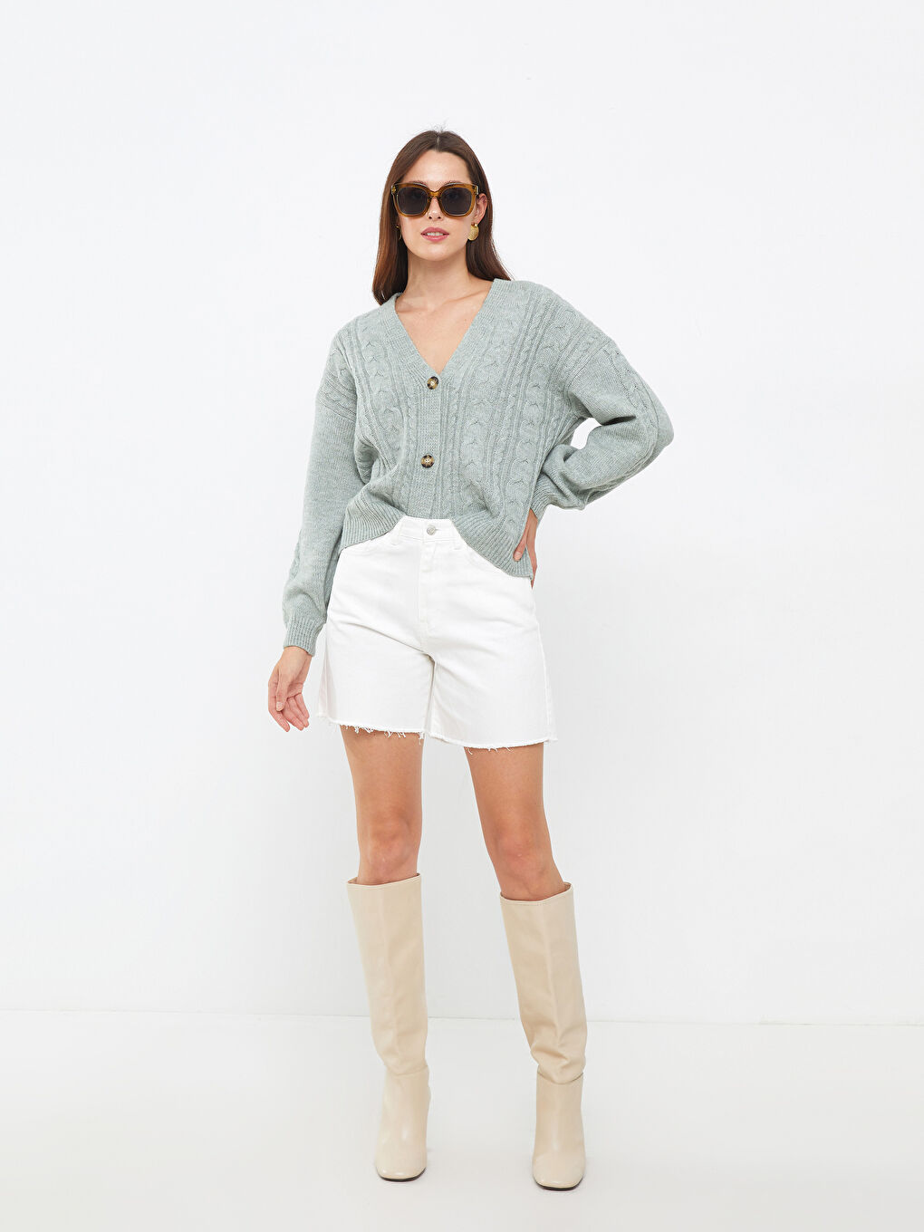 Yeşil V Yaka Kendinden Desenli Uzun Kollu Kadın Triko Hırka