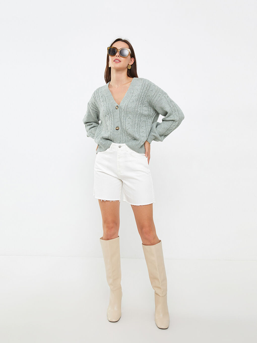 Yeşil V Yaka Kendinden Desenli Uzun Kollu Kadın Triko Hırka-1