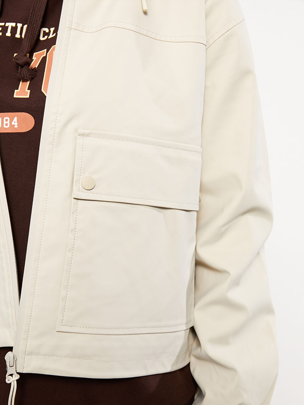 Bej Kadın Kapüşonlu Düz Yağmurluk-3