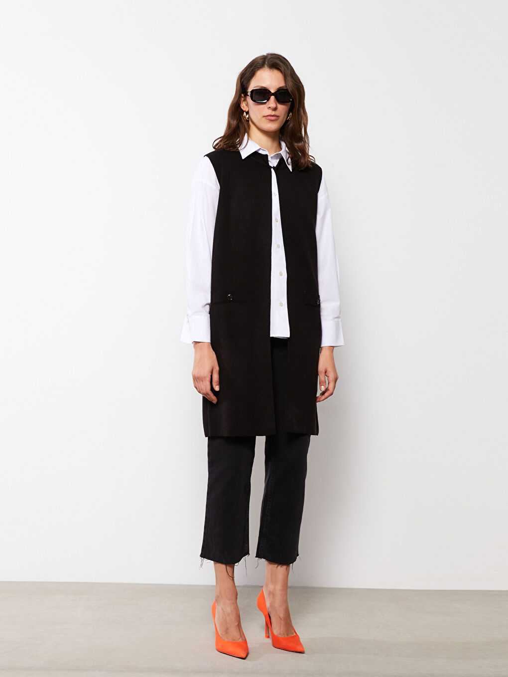 Women's Crew Neck Plain Knitwear Waistcoat-2