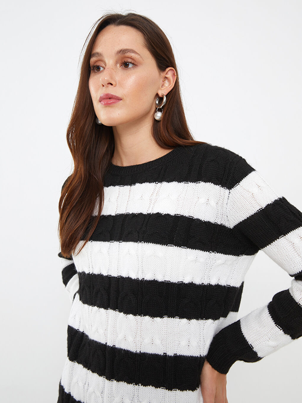 LCWAIKIKI Basic Crew Neck Color Block Long Sleeve Women's Knitwear Sweater -W20235Z8-CVL