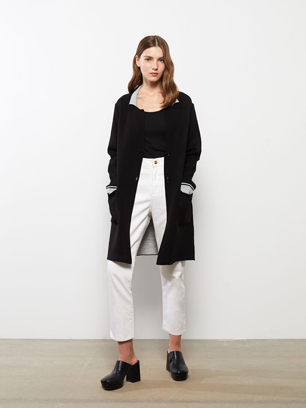 Siyah Polo Yaka Düz Uzun Kollu Triko Kadın Hırka