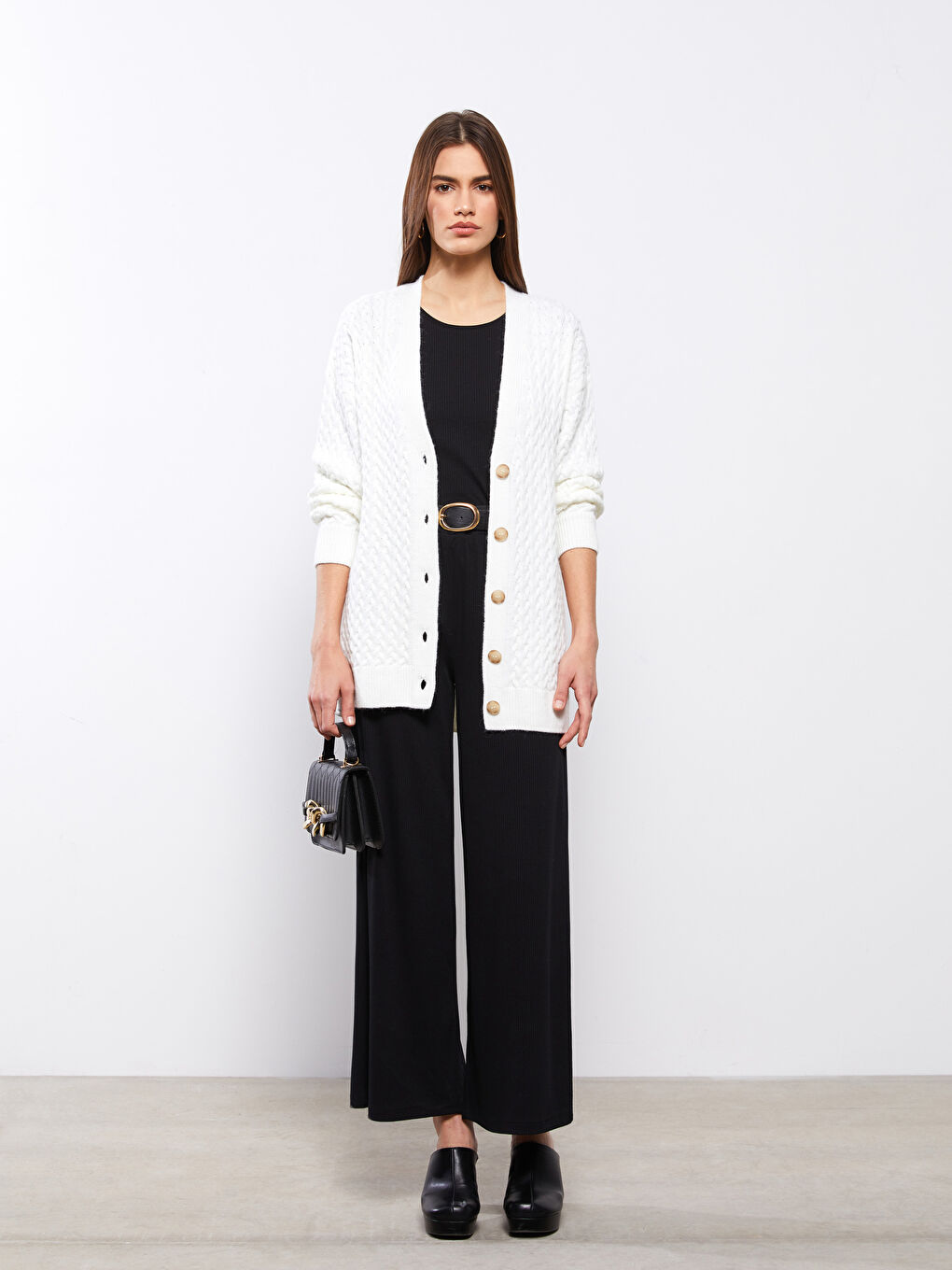 Ekru V Yaka Kendinden Desenli Uzun Kollu Kadın Triko Hırka-2