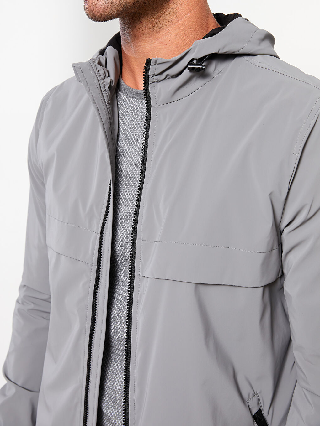 Gri Standart Kalıp Kapüşonlu Erkek Mont-2