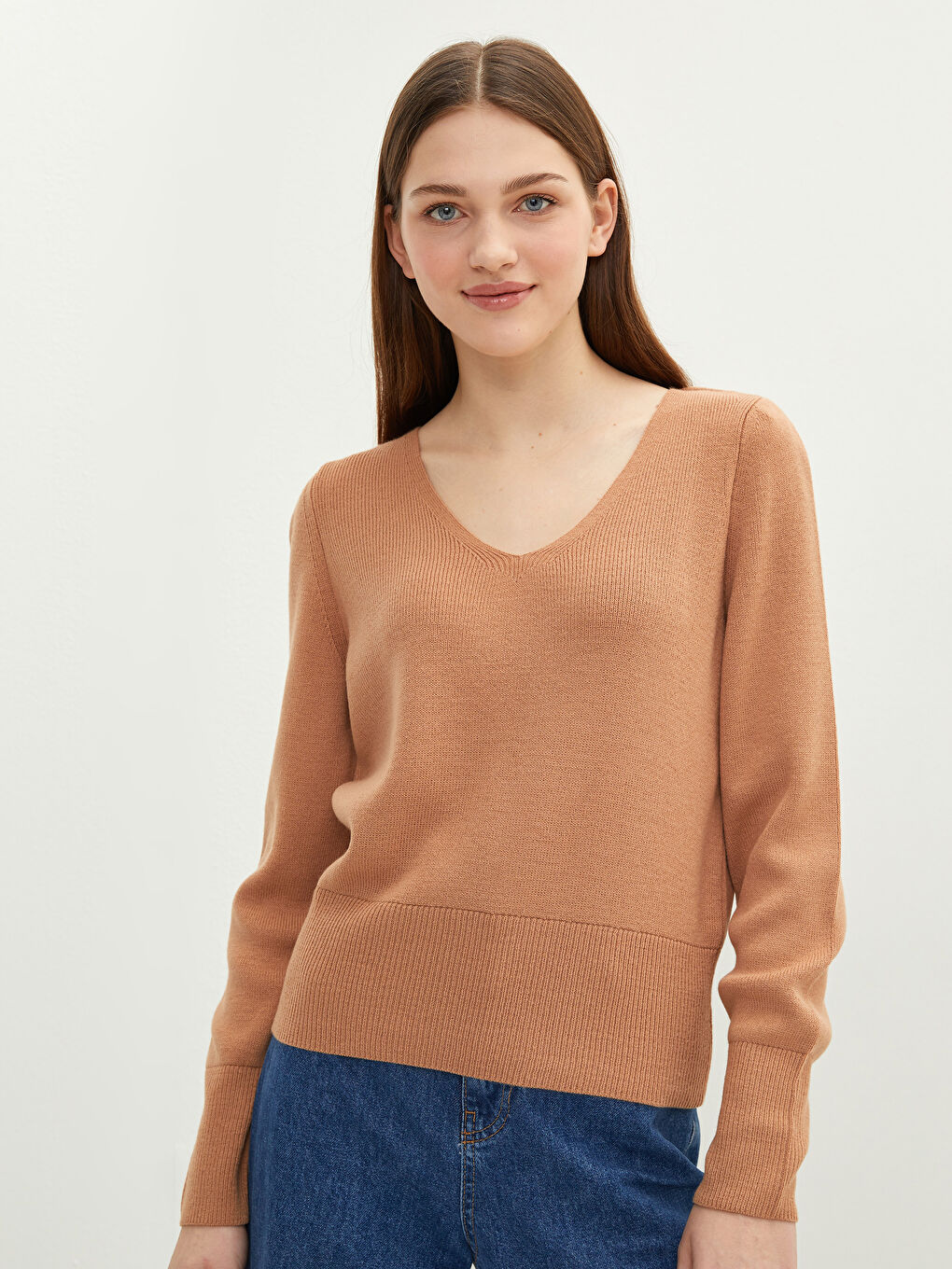 Kahverengi V Yaka Düz Uzun Kollu Kadın Triko Kazak