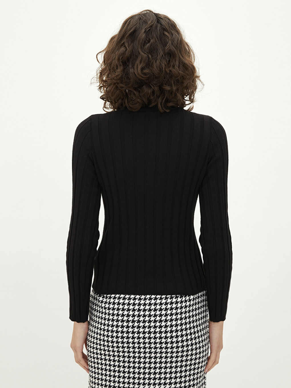 Siyah Yarım Balıkçı Yaka Kadın Triko Kazak-4