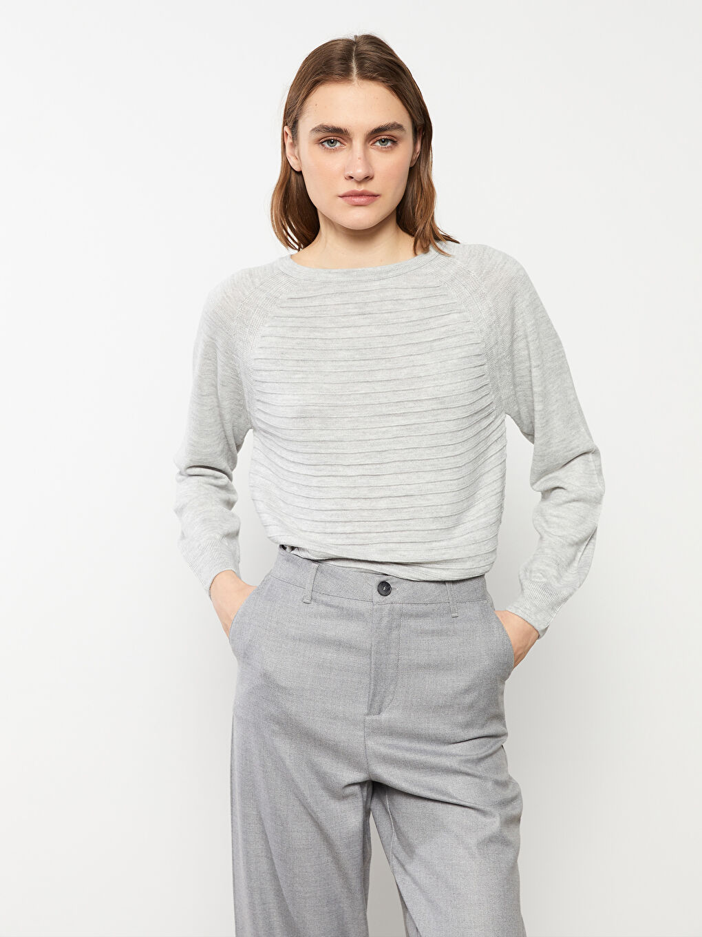 Gri Bisiklet Yaka Kendinden Desenli Uzun Kollu Kadın Triko Kazak-1