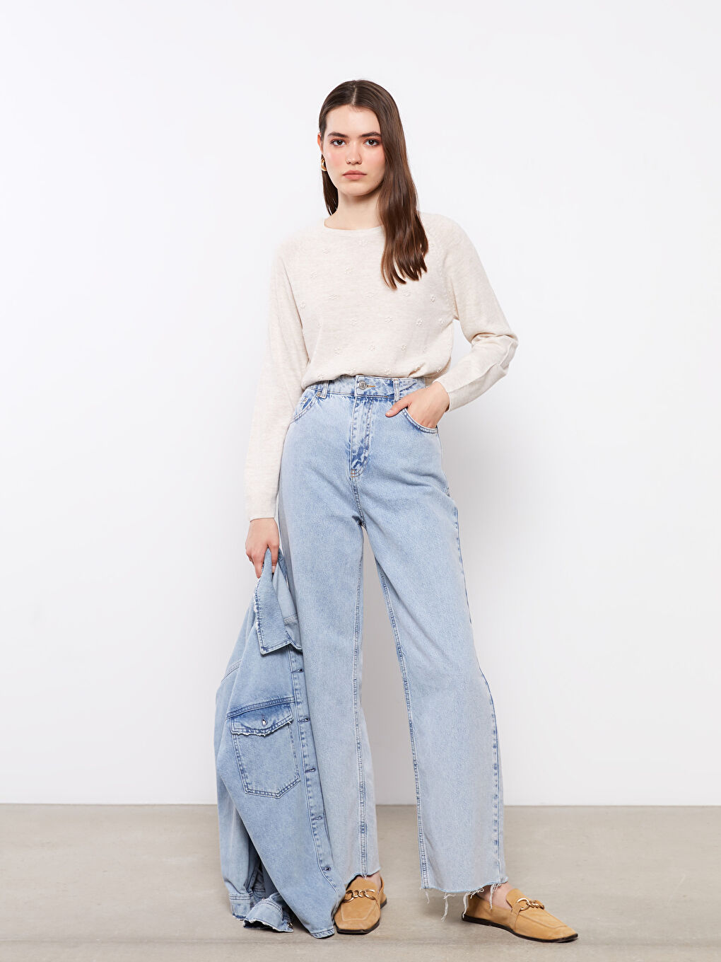 Ekru Bisiklet Yaka Kendinden Desenli Uzun Kollu Kadın Triko Kazak