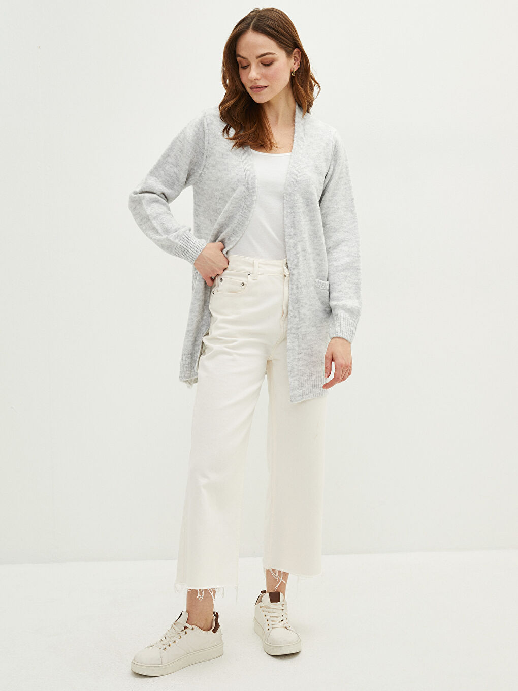 Gri Şal Yaka Düz Cep Detaylı Kadın Triko Hırka-2