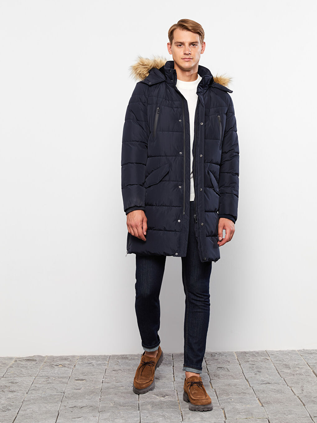 Regular Fit Steppmantel für Herren mit Kapuze-1