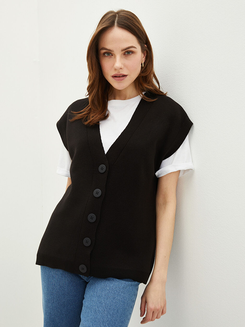Siyah V Yaka Kadın Triko Yelek