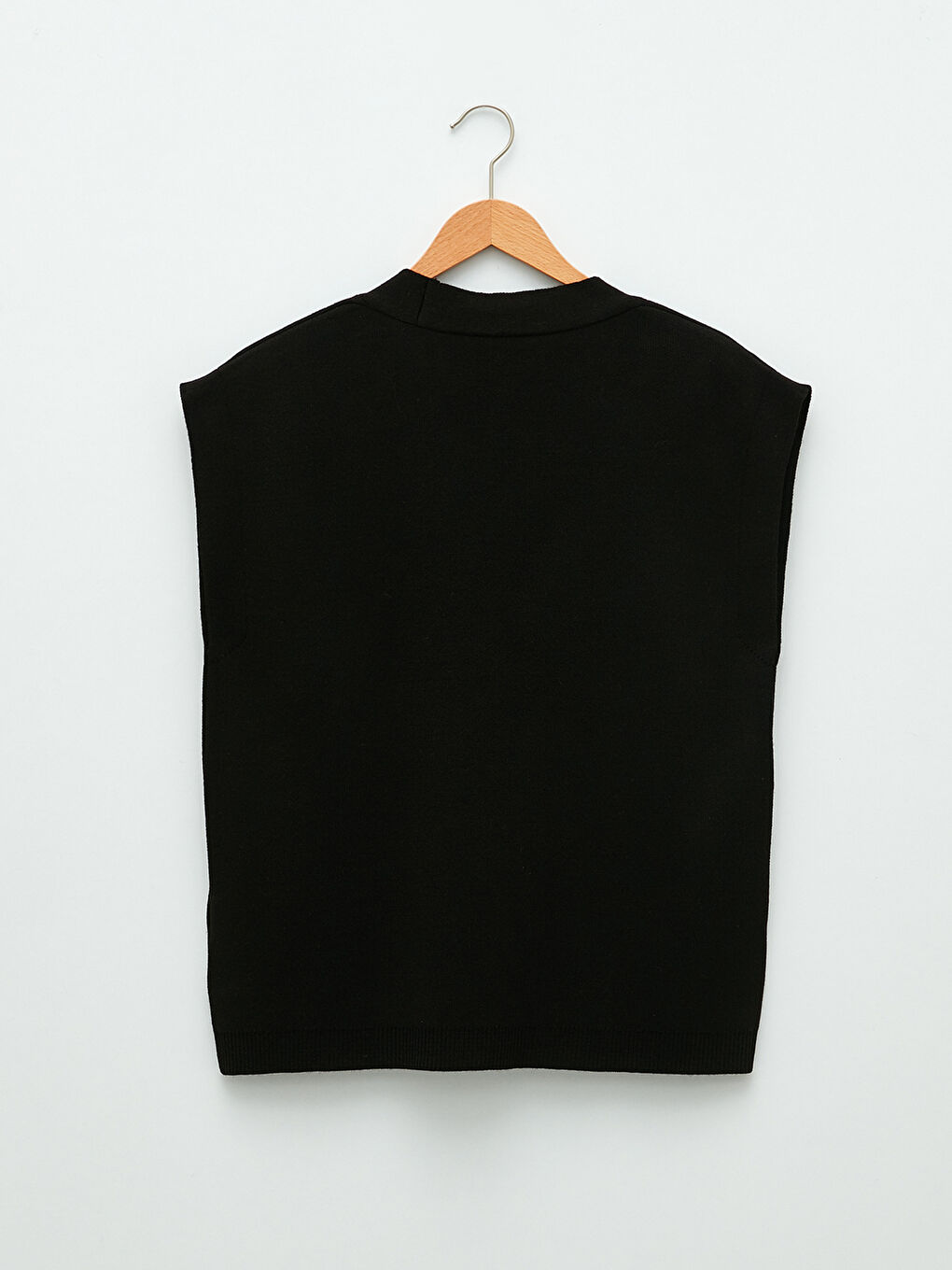 Siyah V Yaka Kadın Triko Yelek-6