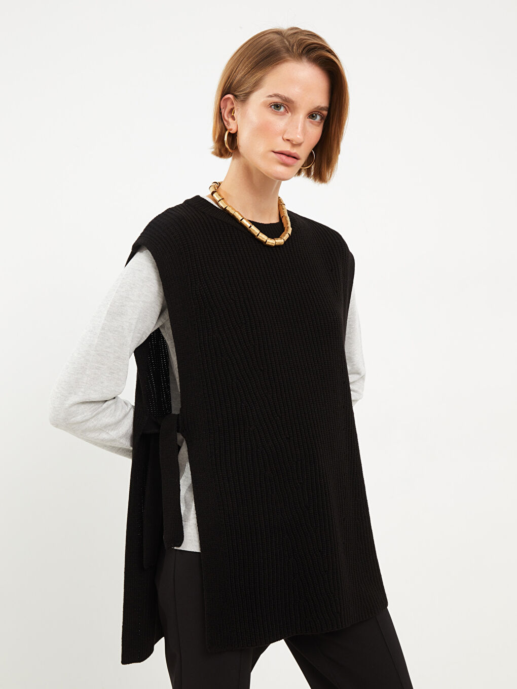 Siyah Bisiklet Yaka Kendinden Desenli Kadın Triko Süveter