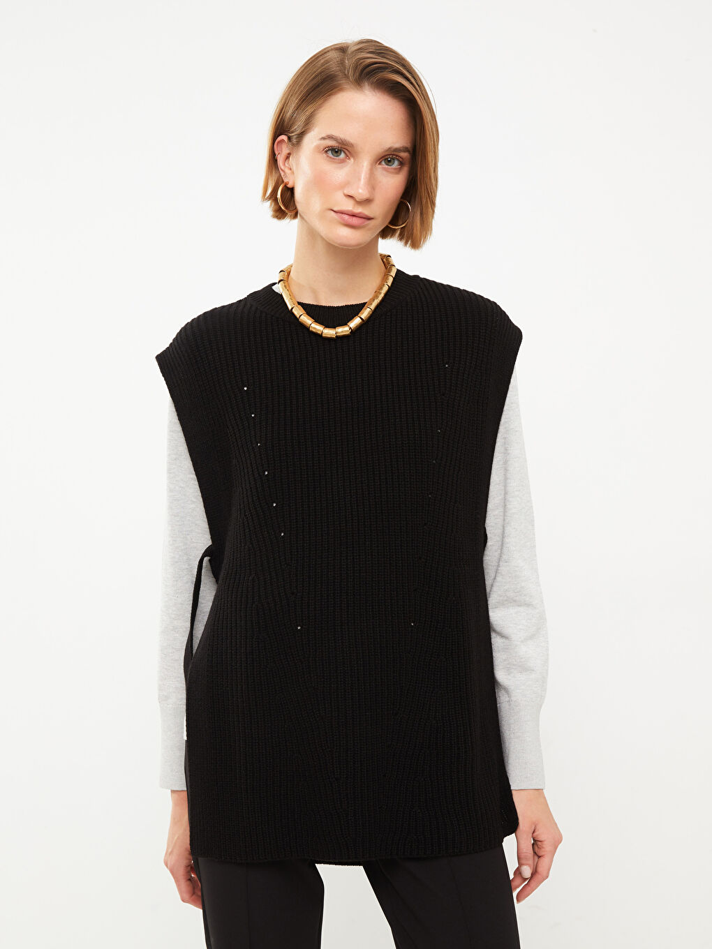 Siyah Bisiklet Yaka Kendinden Desenli Kadın Triko Süveter-1