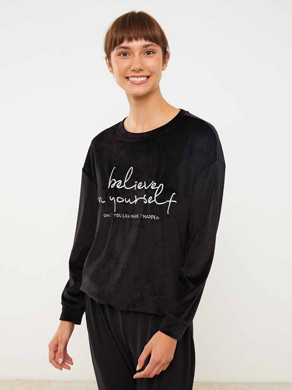 LCW Young Rundhalsausschnitt Bedrucktes Langarm Samt Pyjama-Set für Damen -W20404Z8-CVL