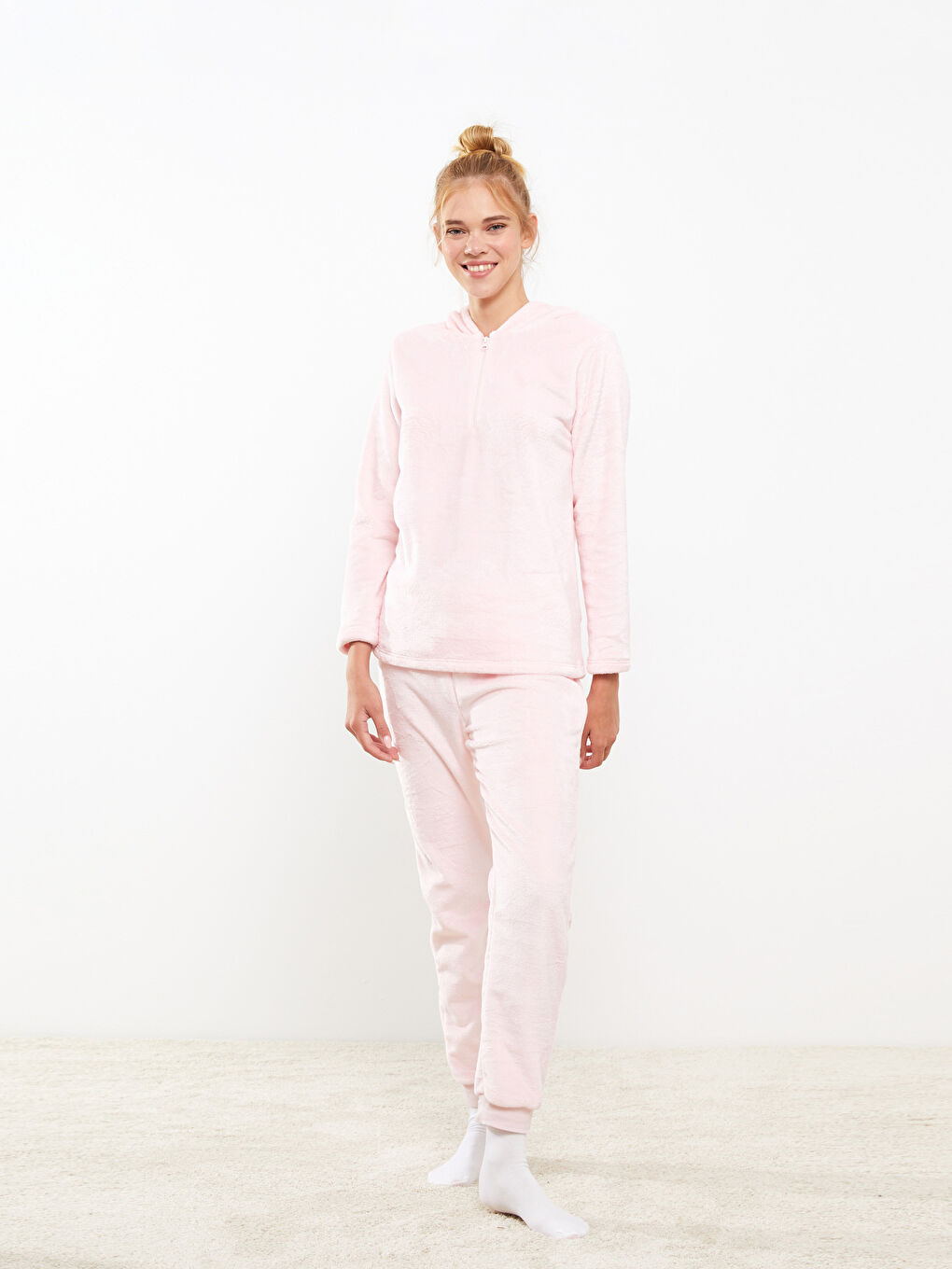 Hooded Plain Long Sleeve Plush Women's Pajamas Set-1