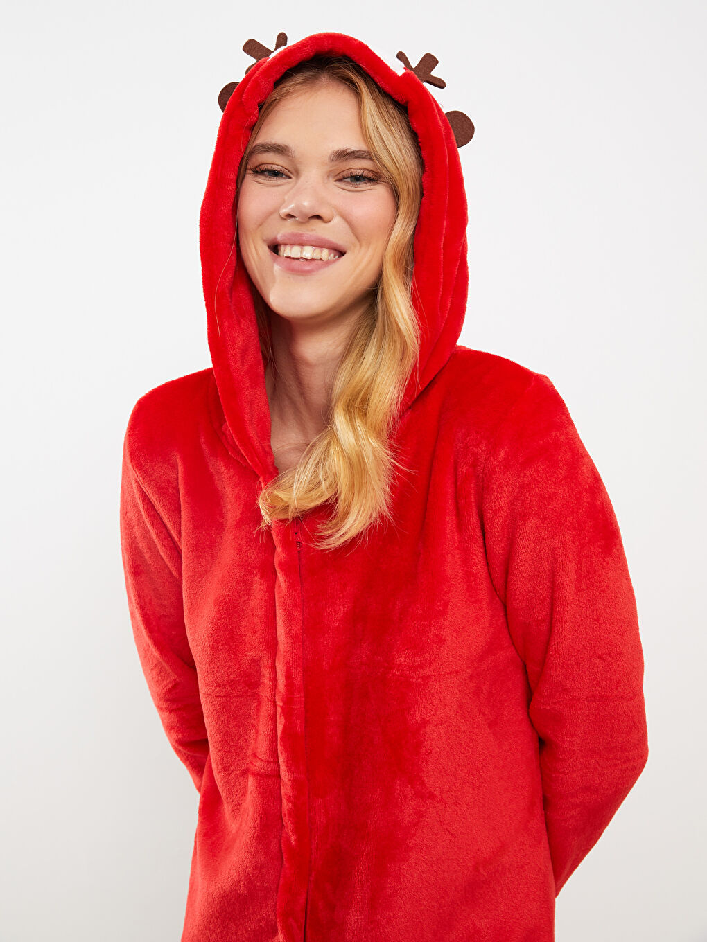 Kırmızı Kapüşonlu Yılbaşı Temalı Uzun Kollu Pelüş Kadın Uyku Tulumu-1