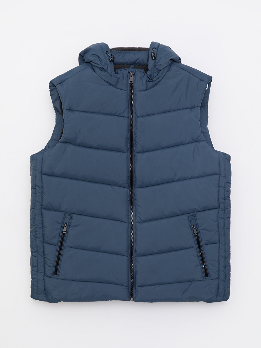 Жилет стандартного кроя с капюшоном для мужчин-5