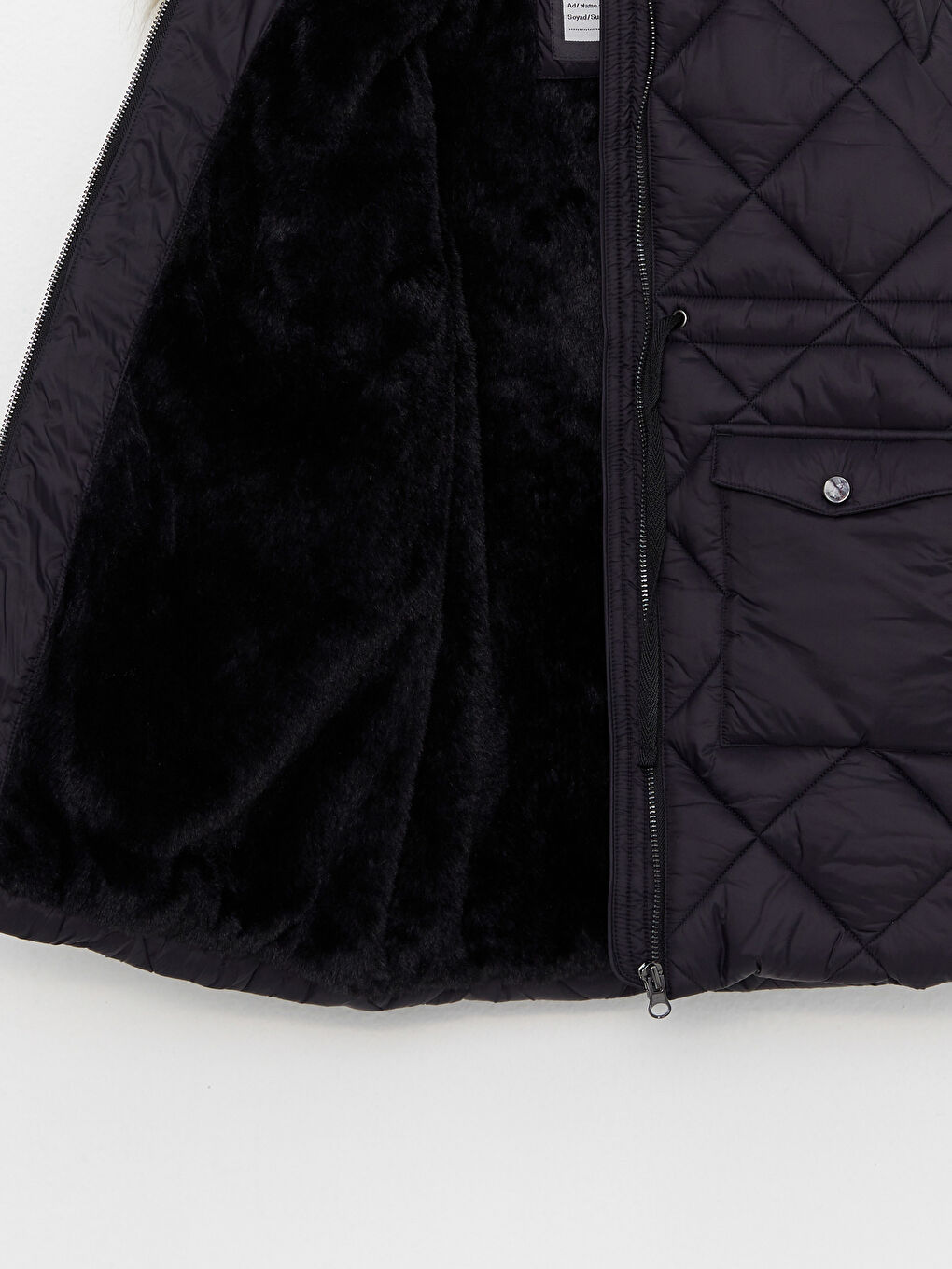 Siyah Kapüşonlu Kapitone Desenli Kız Çocuk Parka-1