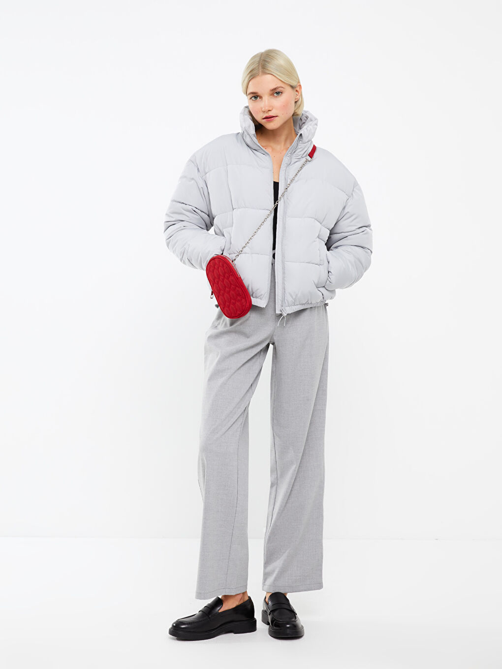 Gri Dik Yaka Düz Uzun Kollu Kadın Şişme Mont