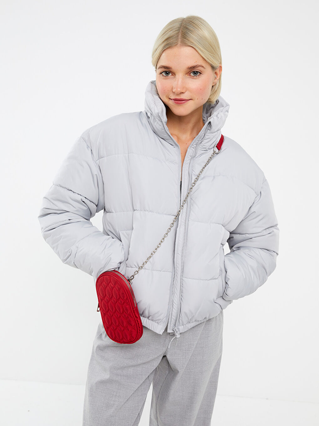 Gri Dik Yaka Düz Uzun Kollu Kadın Şişme Mont-1