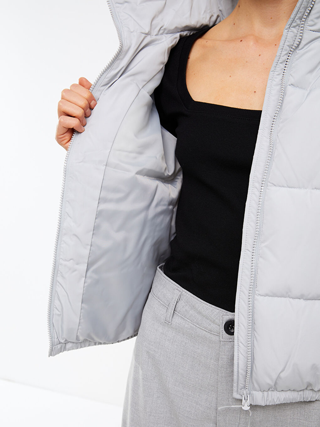 Gri Dik Yaka Düz Uzun Kollu Kadın Şişme Mont-2